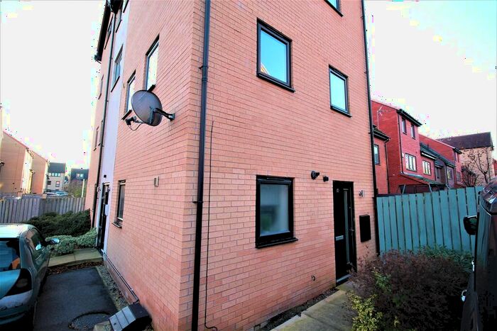 1 Bedroom Apartment To Rent In Tolson Walk, Wath-upon-dearne, S63