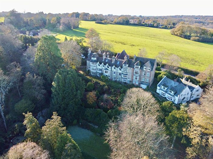 2 Bedroom Flat For Sale In Hazel Court, Stonestile Lane, Hastings, TN35