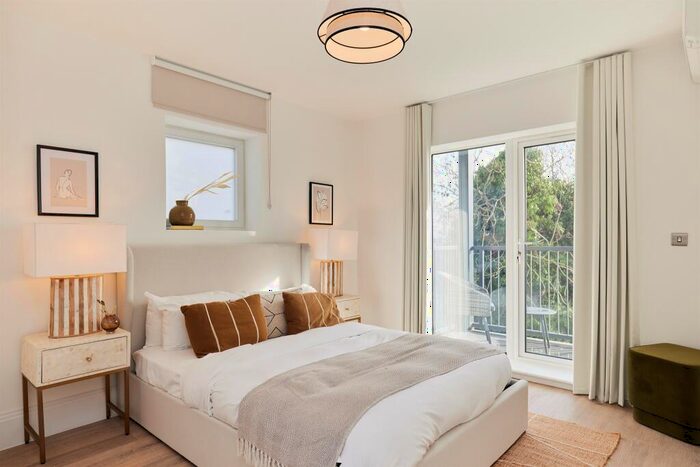 2 Bedroom Flat For Sale In Forty Lane, Wembley, HA9