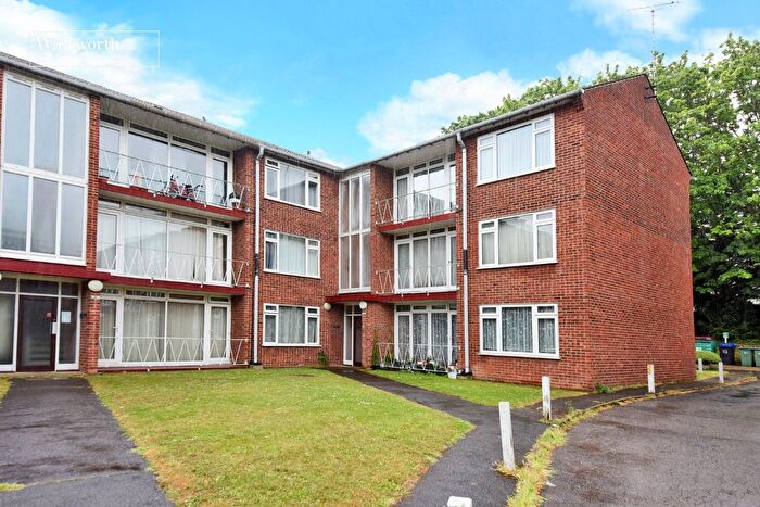 2 Bedroom Flat For Sale In Devonshire House, Devonshire Avenue, Sutton, SM2