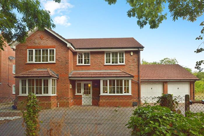 4 Bedroom Detached House For Sale In Caldecotte Lane, Caldecotte, Milton Keynes, MK7