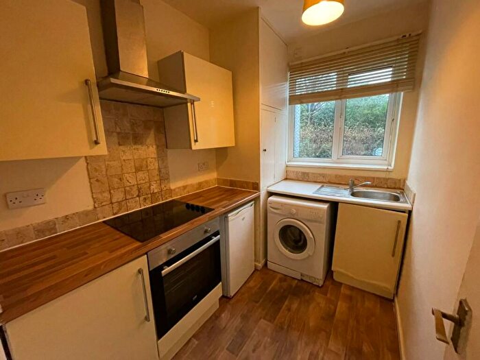 1 Bedroom Flat To Rent In Brantingham Road, Manchester, M16