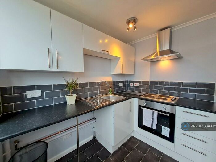 Studio To Rent In Littlehampton Road, Worthing, BN13