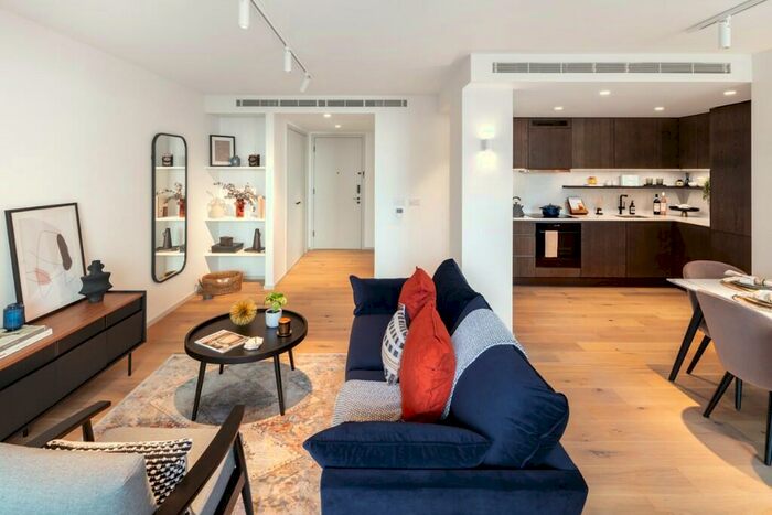 2 Bedroom Apartment To Rent In York Way, London, N1