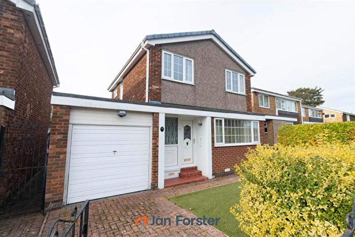 3 Bedroom Detached House For Sale In Selkirk Way, North Shields, NE29