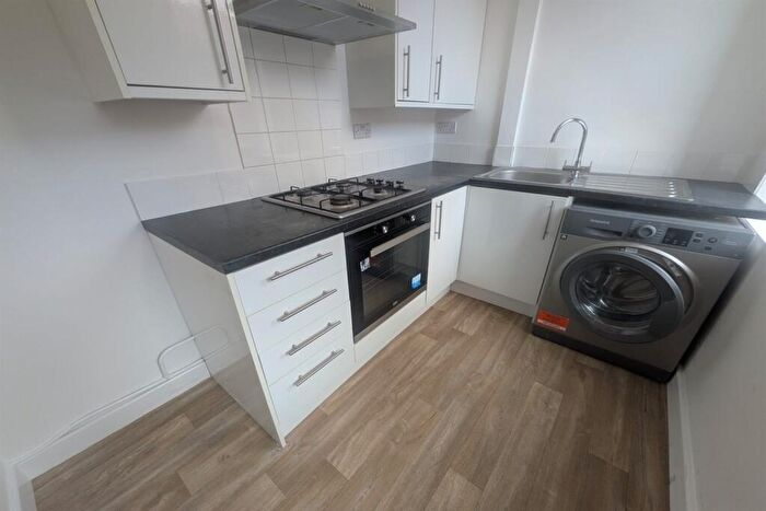 2 Bedroom Terraced House To Rent In Nether Street, Beeston, NG9