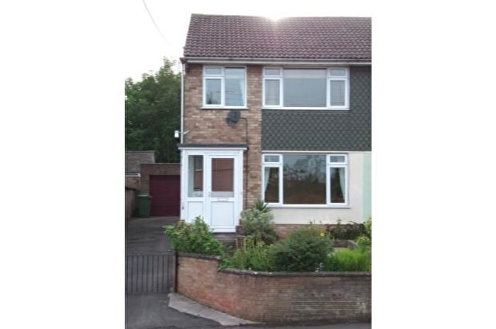 3 Bedroom Semi-Detached House To Rent In Welsford Avenue, Wells, BA5