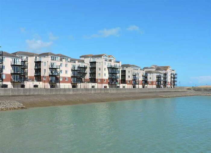 3 Bedroom Apartment To Rent In Macquarie Quay, Sovereign Harbour North, BN23