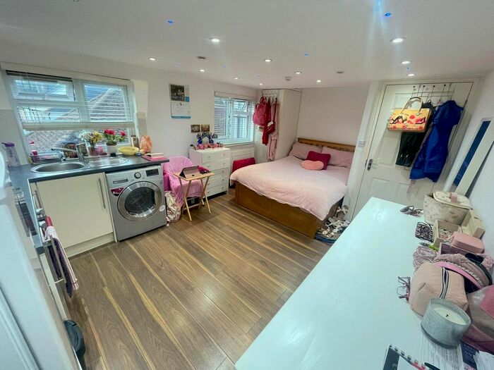 Studio To Rent In Harrow View, Harrow On The Hill, HA1