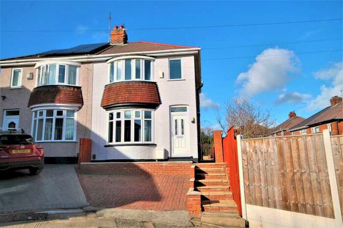 3 Bedroom Semi-Detached House To Rent In Hylton Grove, Stockton-on-tees, TS20