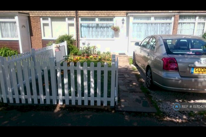 3 Bedroom Terraced House To Rent In Chilsey Green Road, Surrey, KT16