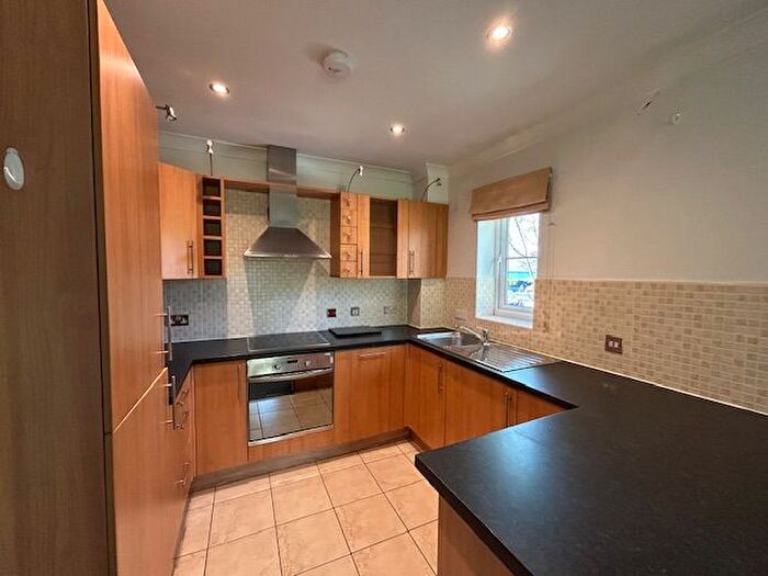 2 Bedroom Flat To Rent In Woodleigh Place, Corby, NN17