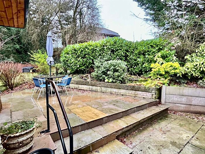 2 Bedroom Mobile Home For Sale In Oakland Glen, Walton-le-Dale, Preston, Lancashire, PR5