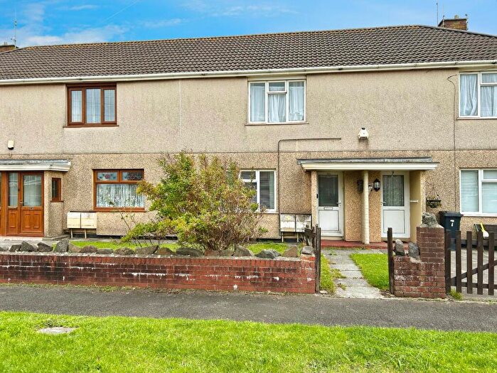 2 Bedroom Flat For Sale In Burke Avenue, Port Talbot, SA12