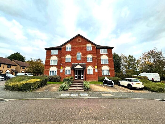 Studio To Rent In Columbus Gardens, Northwood, HA6