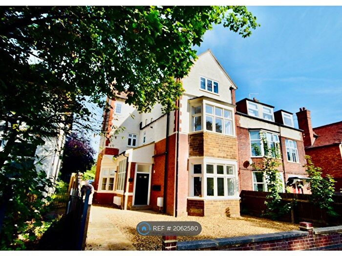 2 Bedroom Flat To Rent In Abington Avenue, Northampton, NN3