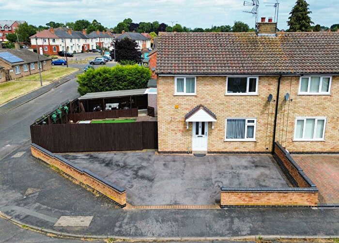 3 Bedroom End Terrace House For Sale In Falmouth Drive, Wigston, Leicester, LE18