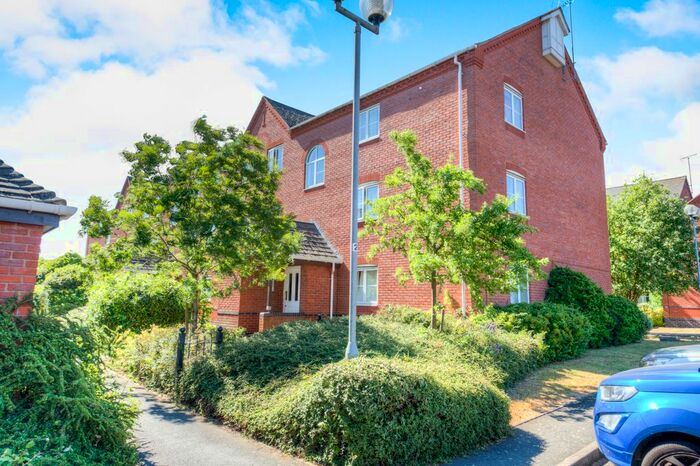 2 Bedroom Flat To Rent In Gas Street, Leamington Spa, CV31