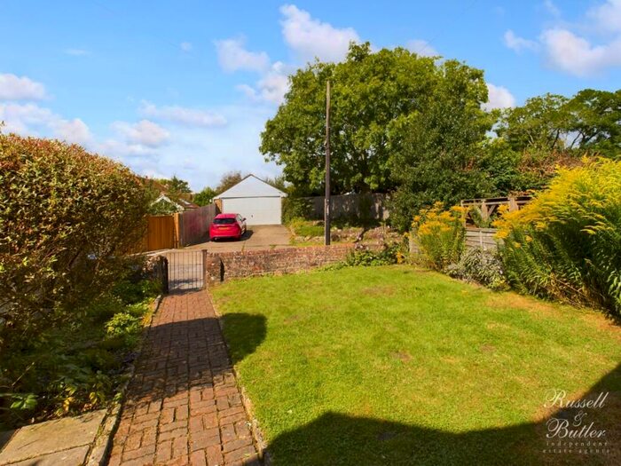 2 Bedroom Cottage To Rent In Chapel Lane, Thornborough, Buckingham, Buckinghamshire, MK18