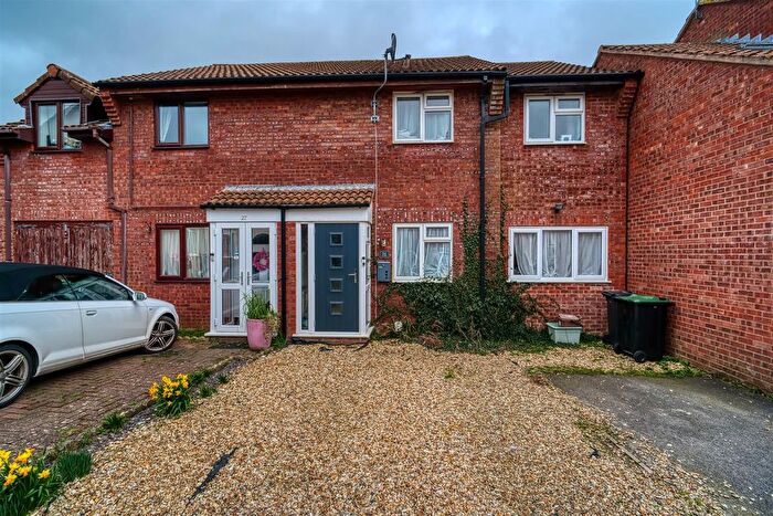 3 Bedroom Semi Detached House For Sale In Clanfield, Sherborne, DT9