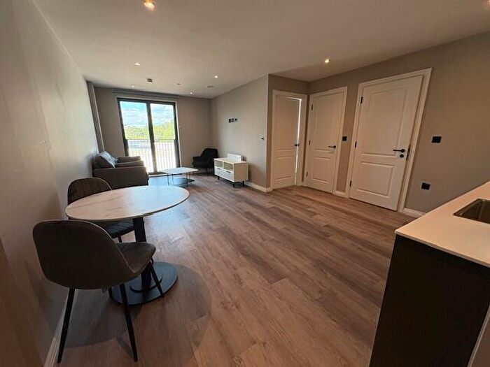 1 Bedroom Apartment To Rent In Springwell Gardens, Whitehall Road, Leeds, West Yorkshire, LS12