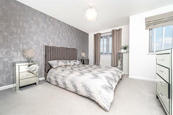 4 Bedroom Detached House For Sale In Macpherson Avenue, Dunfermline, KY11