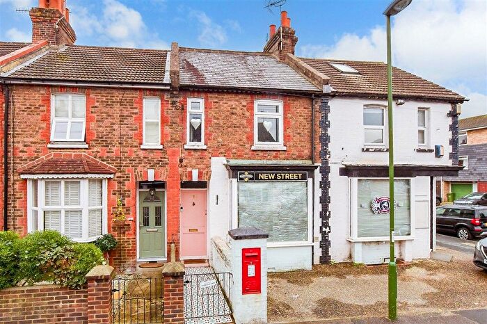 3 Bedroom Terraced House For Sale In New Street, Horsham, West Sussex, RH13