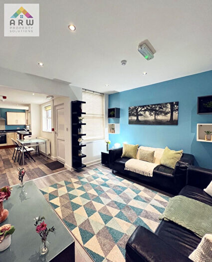 6 Bedroom Terraced House To Rent In Albert Edward Road, Liverpool, Merseyside, L7