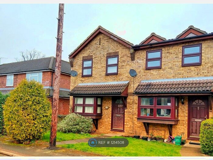 1 Bedroom Terraced House To Rent In Oakley Close, Addlestone, KT15