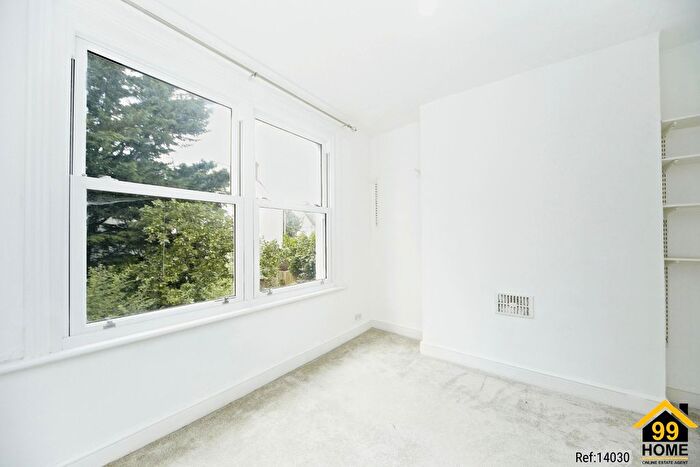 2 Bedroom Flat To Rent In Thrale Road, London, United Kingdom, SW16