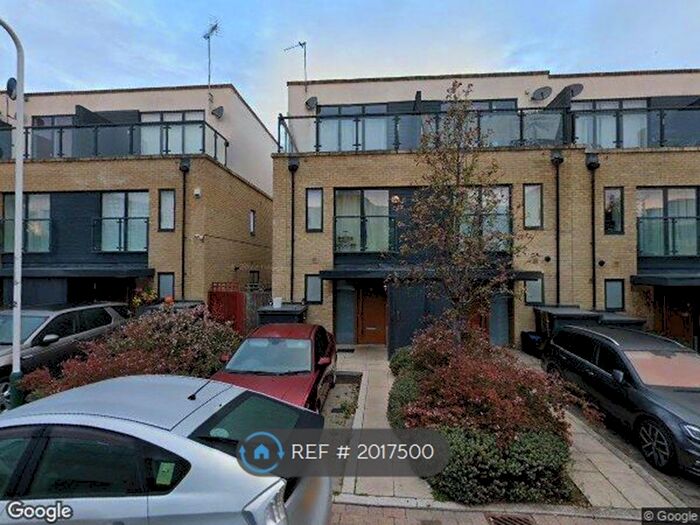 3 Bedroom Terraced House To Rent In Ashflower Drive, London, RM3