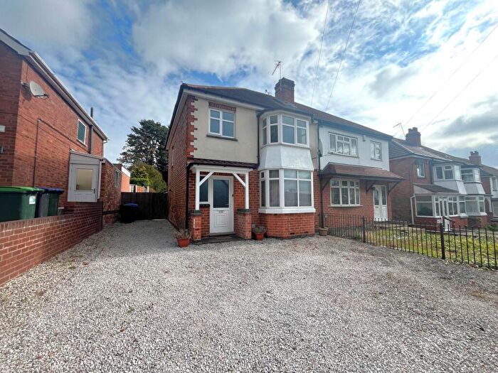 3 Bedroom Semi-Detached House To Rent In Hamstead Road, Great Barr, B43