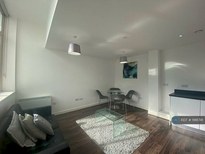 1 Bedroom Flat To Rent In The Strand, Liverpool, L2