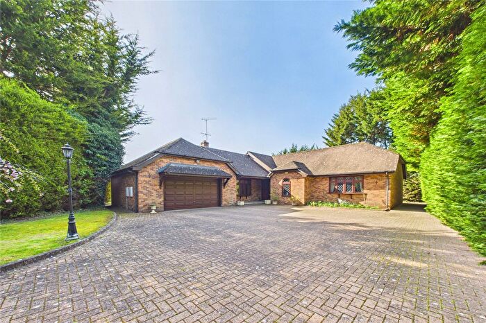 4 Bedroom Bungalow For Sale In Hermitage Lane, Upper Stratton, Swindon, SN2