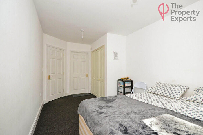 2 Bedroom Apartment For Sale In Sovereign Place, Harrow, HA1