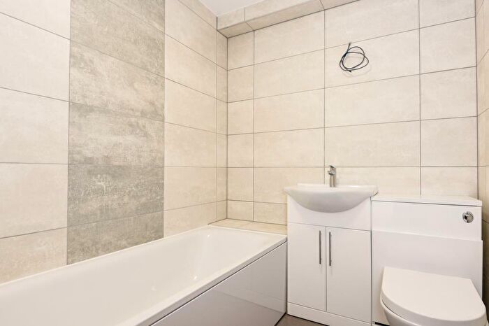 2 Bedroom Apartment To Rent In Town Centre, Aylesbury, HP20