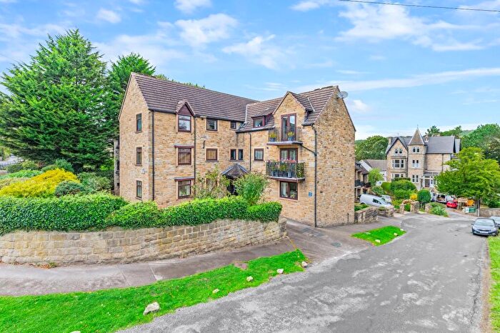 2 Bedroom Flat For Sale In Stourton Road, Ilkley, West Yorkshire, LS29