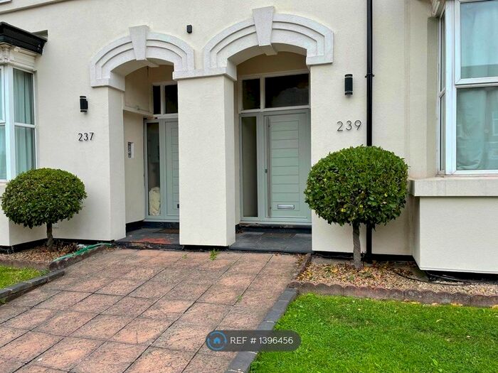 1 Bedroom Flat To Rent In Penn Road, Wolverhampton, WV4