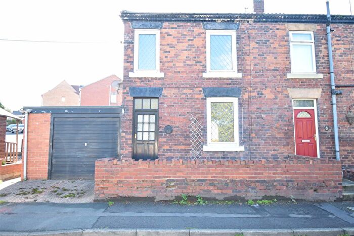 3 Bedroom End Terrace House To Rent In Denby Dale Road West, Calder Grove, Wakefield, WF4