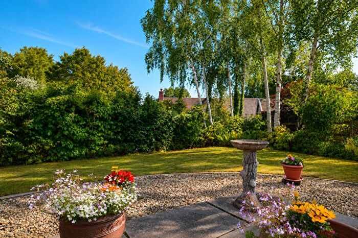 4 Bedroom Detached House For Sale In Bury Court Park, Wigmore, HR6