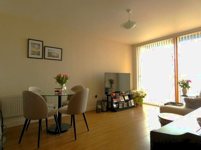 1 Bedroom Flat To Rent In Station Road, Orpington, BR6