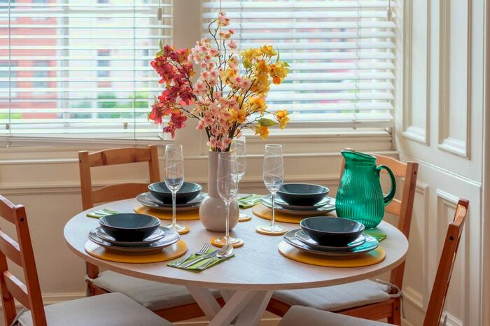 2 Bedroom Flat To Rent In Lorne Street, Edinburgh, EH6