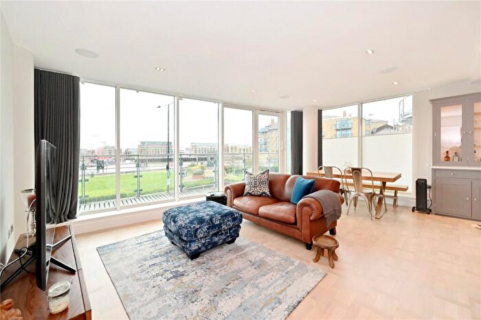 1 Bedroom Apartment For Sale In Halcyon Wharf, Wapping High Street, London, E1W
