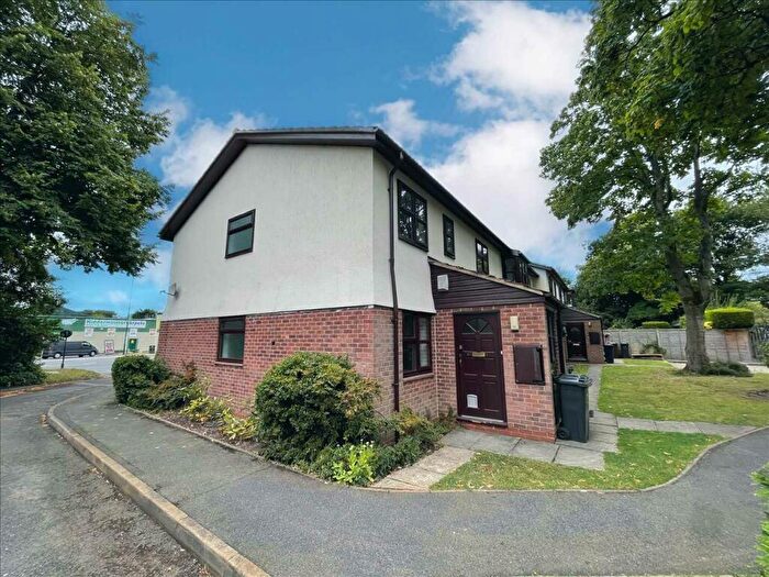 2 Bedroom Apartment To Rent In Stratford Road, Solihull, B90