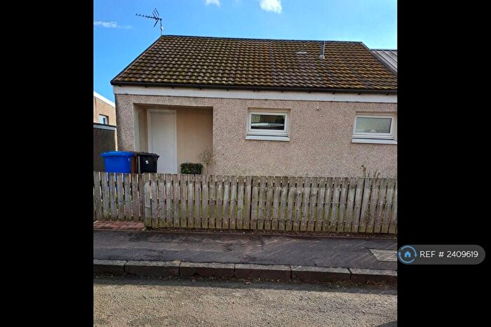 3 Bedroom Semi-Detached House To Rent In Ash Grove, Bathgate, EH48