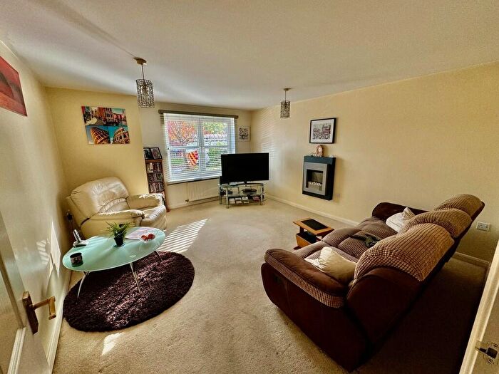 2 Bedroom Apartment For Sale In Vine Lane, Acocks Green, B27