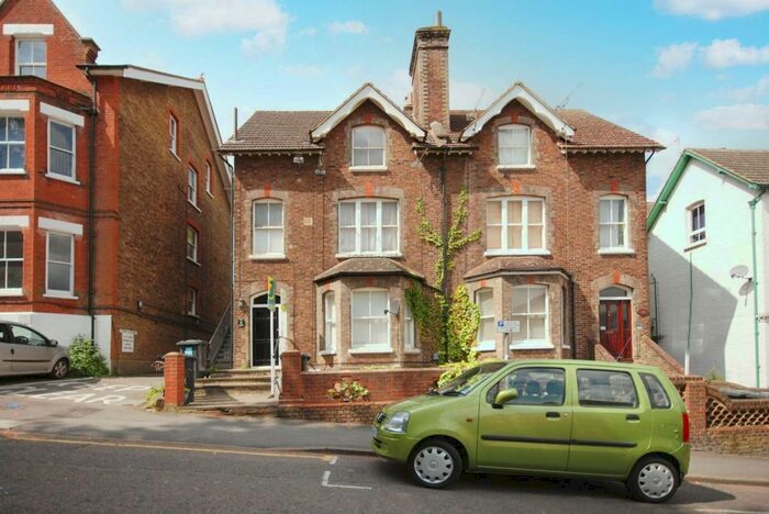 Studio To Rent In Jenner Road, Guildford, GU1