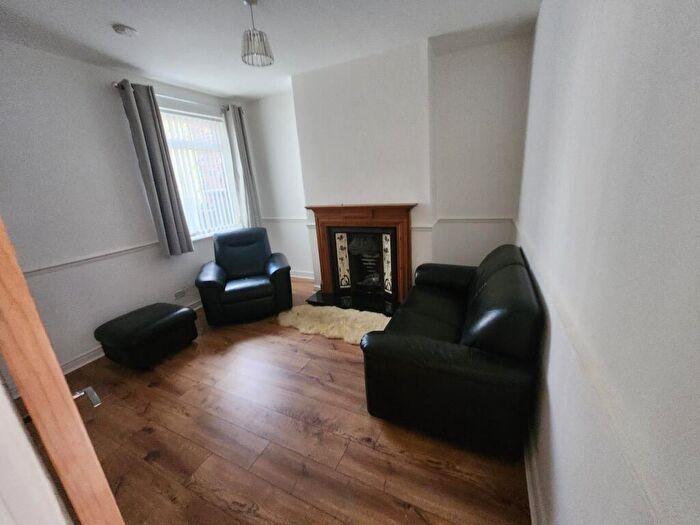 3 Bedroom Semi-Detached House To Rent In Hazelbank Avenue, Manchester, M20