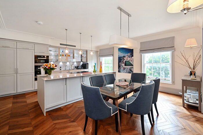 3 Bedroom Flat For Sale In Leinster Square, Notting Hill, London, W2