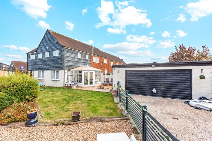 4 Bedroom End Of Terrace House For Sale In Turners Close, Ongar, Essex, CM5